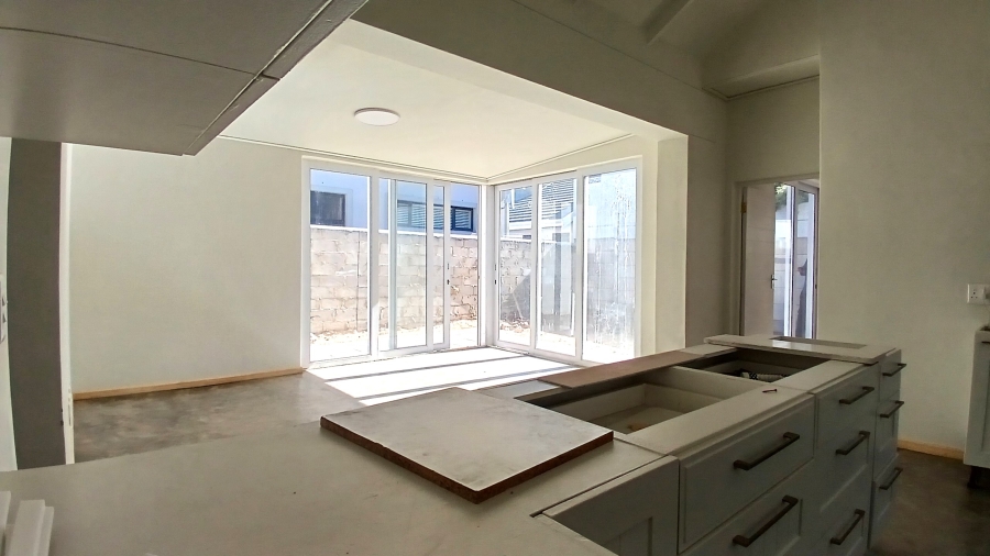 3 Bedroom Property for Sale in Sandbaai Western Cape